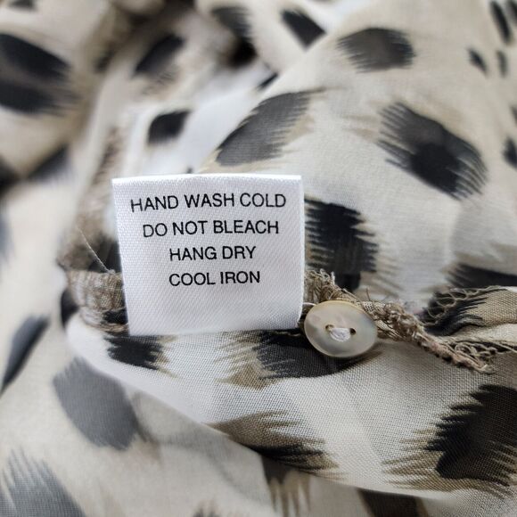 Nicola Womens Blouse Shirt Size XL Button Up Animal Print Long Sleeve Sheer Poly - Picture 9 of 9